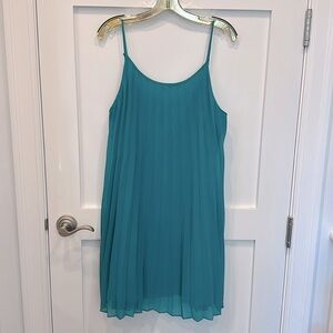 Blue-green BCBG swing dress L excellent condition